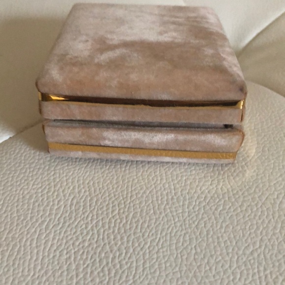 gold chain earrings - Picture 3 of 4